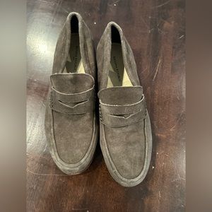Men’s banana republic brown suede shoes